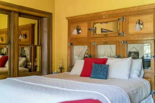 The Mulberry Inn -an Historic Bed And Breakfast