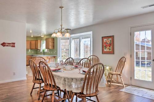 Private 2-story Home 10 Miles To Bryce Canyon
