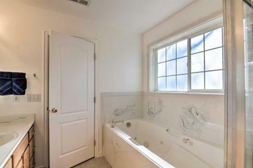 Private 2-story Home 10 Miles To Bryce Canyon