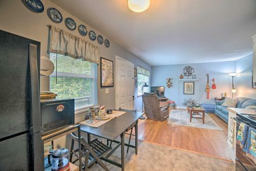 Cozy Home With Deck 9 Mi To Shenandoah Natl Pk