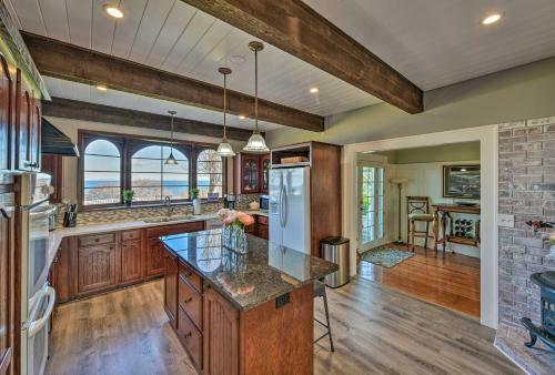 Port Angeles Colonial Home With Waterfront Views!
