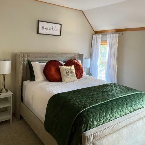 Posada The Huckleberry House Inn And Bed & Breakfast