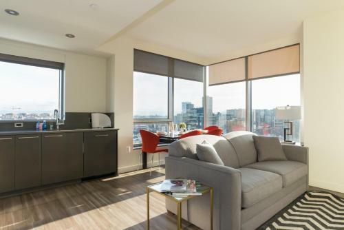 Pike And Pine Apartments