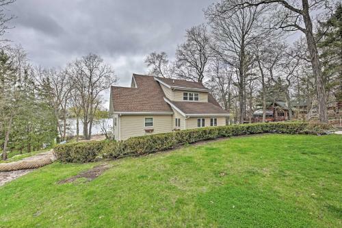 Waterfront Fond Du Lac Home On Deneveu Lake!