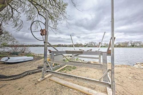 Waterfront Fond Du Lac Home On Deneveu Lake!