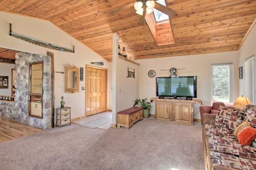 Airy Cottage With Dock And Views On Buffalo Lake!