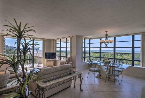 Apartamento Luxe Getaway With Community Amenities, Walk To Beach!