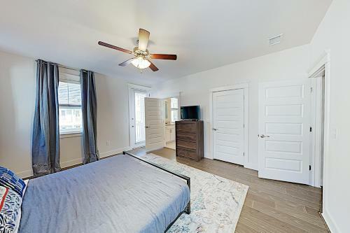 New Listing! Coastal Paradise - Walk To Beach Home