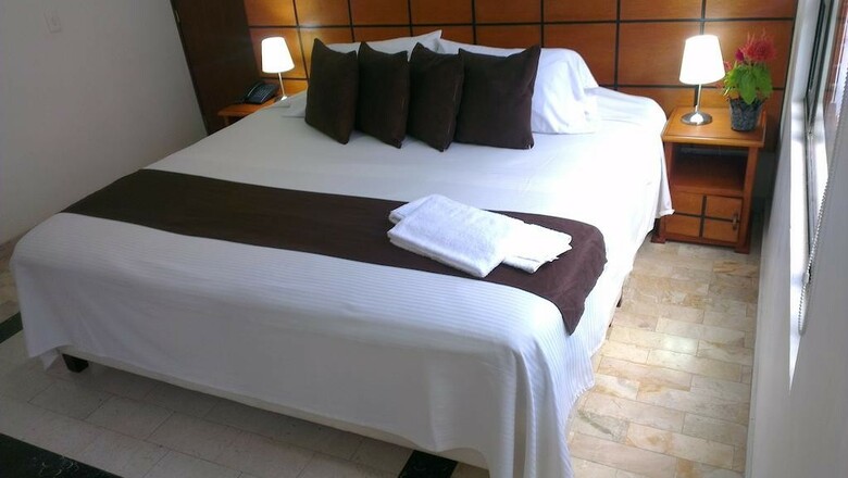 Hotel Embajada Real