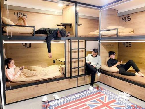 Albergue Ben's House Capsule Homestay