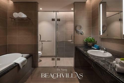 Modern 2 Br Apartment At 4points Opposite Beach