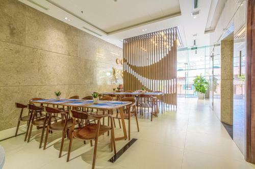 Yen Vy Hotel And Apartment