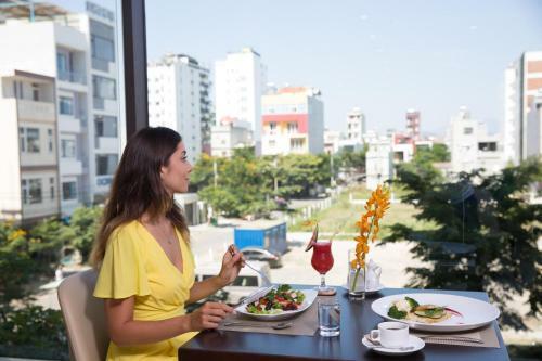 Golden Line Hotel Danang