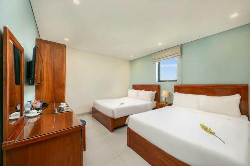 Sunlit Sea Hotel & Apartment - Phoenix 2 Hotel