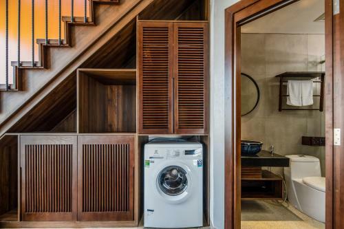 Seahorse Hotel & Office By Havi