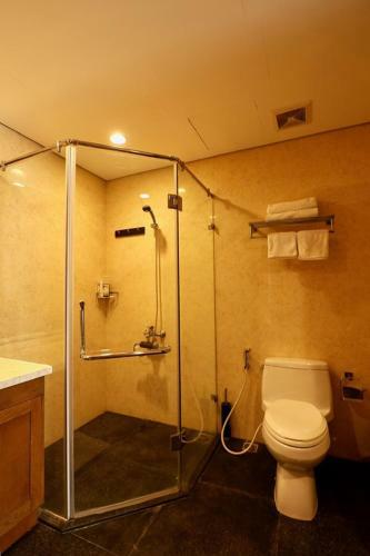 Bayhomes Royal City Serviced Apartment