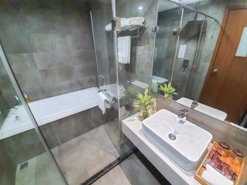 Hotel Reiwa Inn Apartment