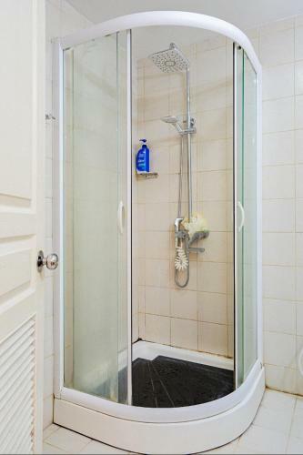 Aparta Service Apartment
