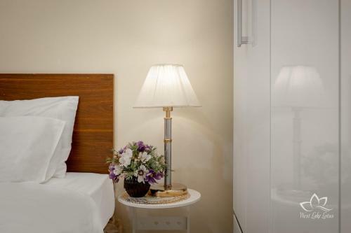 Aparthotel The Lakeside - West Lake Lotus Apartment
