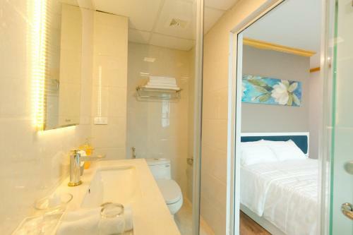 Honeymoon Hotel And Apartment