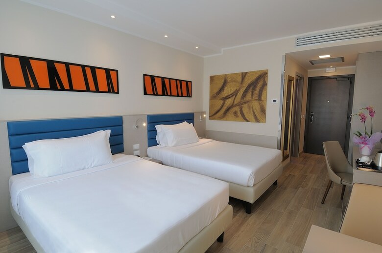 Ih Hotels Milano Lorenteggio