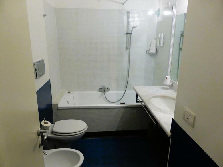 Hotel Correra 241