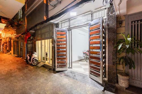 Apartamento Sazi Kim Ma Thuong Building