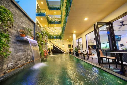 Primrose Boutique Villa & Apartments