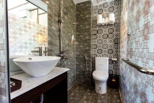 Lagoon Homestay