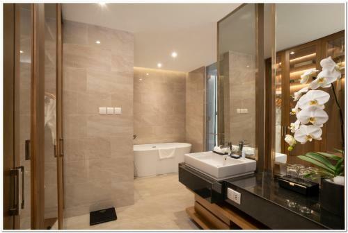 Hotel Premier Village Ha Long Bay Resort