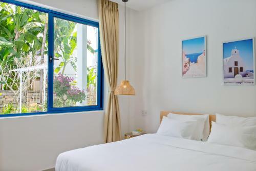 Santorin Hoian Villa