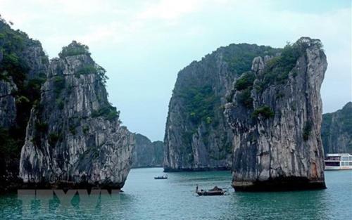 Hotel Babylon Ha Long