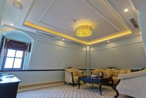 Dragon Hotel