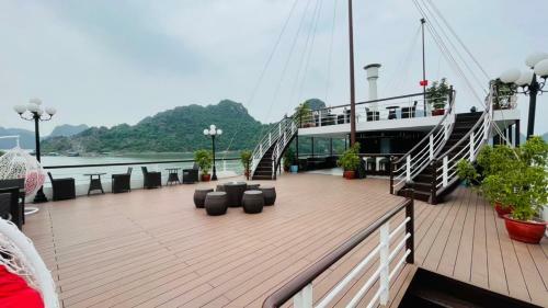 Sky Cruises Ha Long