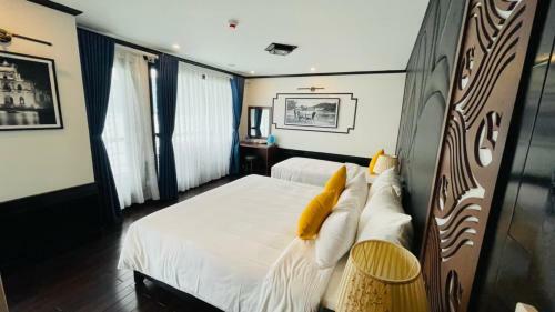 Sky Cruises Ha Long