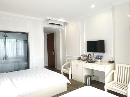 Kh�ch S?n Ng?c Lan H? Long Hotel