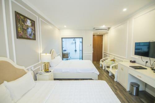 Kh�ch S?n Ng?c Lan H? Long Hotel