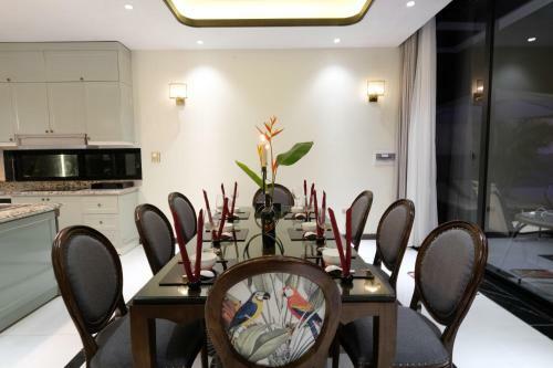 Bay Villa Ha Long