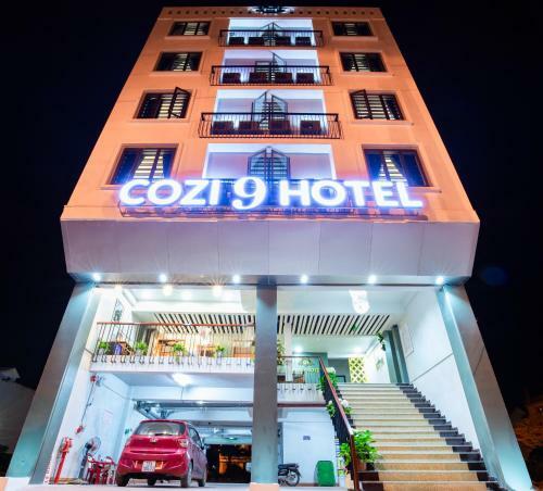 Cozi 9 Hotel - Theme Hotel