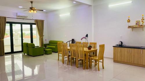 Hue Classic Hotel