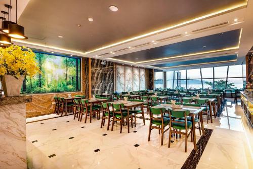 Ruby Hotel