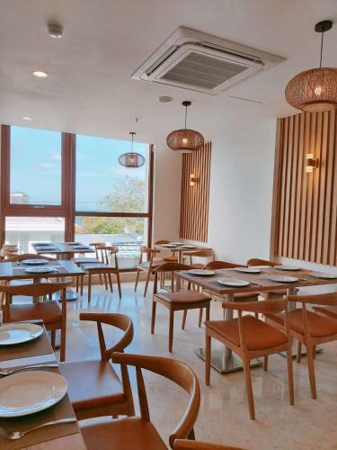 Sun Kiss Hotel