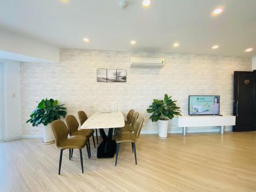 Kim Apartment