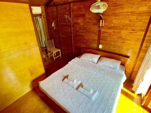 Hostal Phu Quoc Sen Lodge Bungalow Village