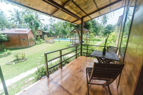 Hostal Phu Quoc Sen Lodge Bungalow Village