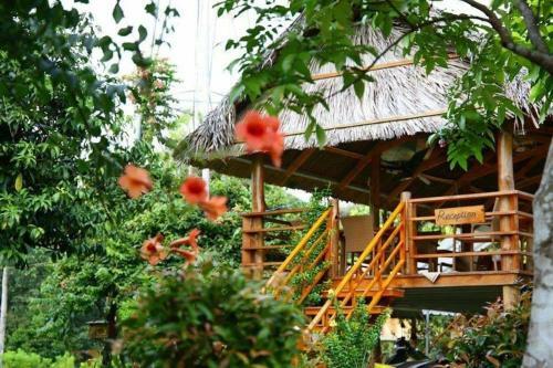 Hostal Phu Quoc Sen Lodge Bungalow Village