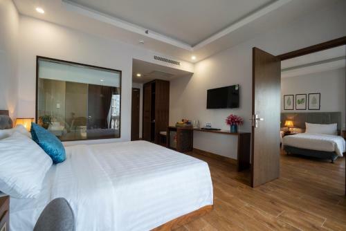 The May Beach Hotel