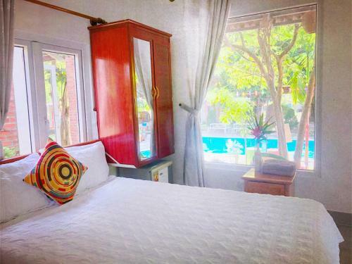 Hotel Her Bungalow