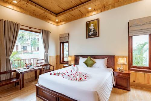 Hostal Bungalow S�ng T??i Mountains