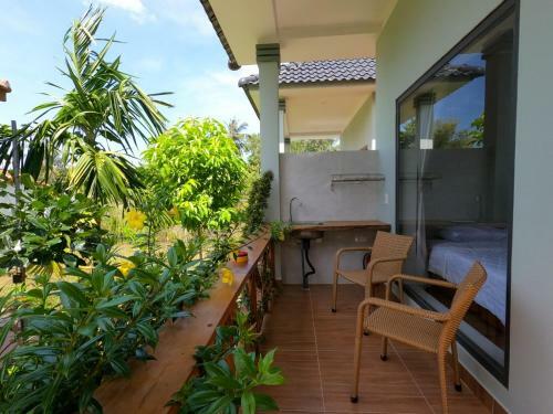 Hostal Phu Quoc Areca Garden Bungalow
